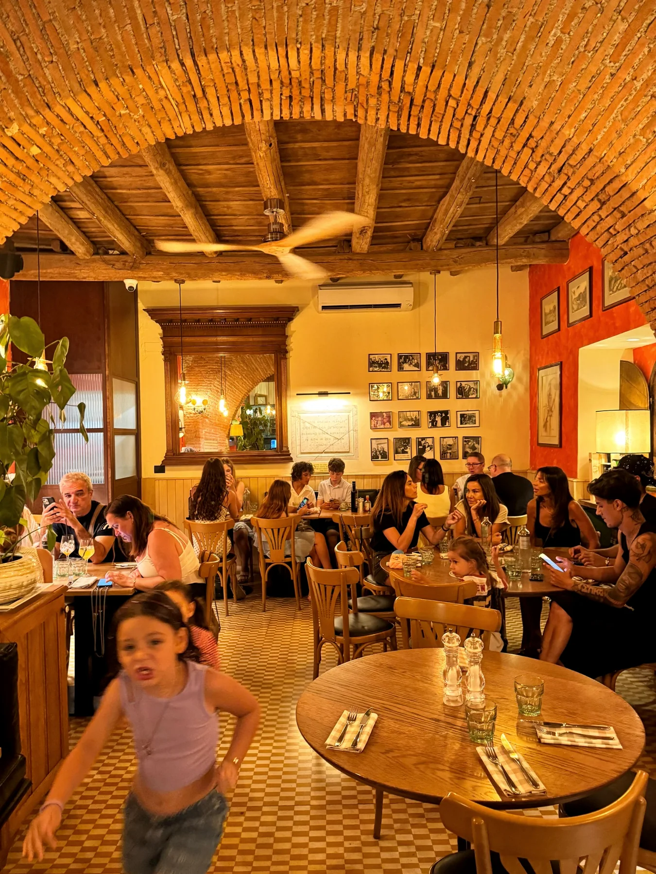 Main dining room during evening service